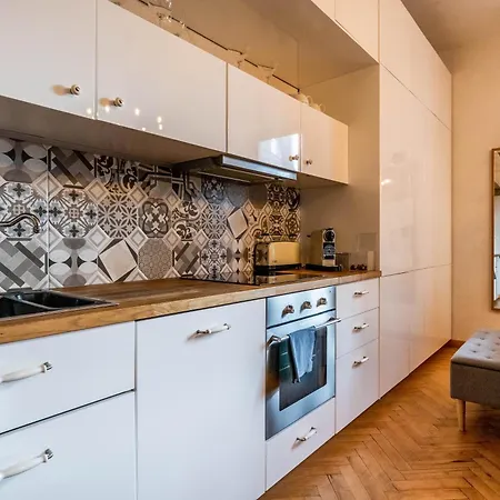 Historical Wine Apartment Bratislava Exterior photo
