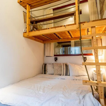 Historical Wine Apartment Bratislava Exterior photo